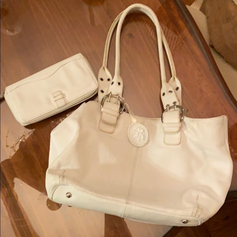 White leather purse and wallet